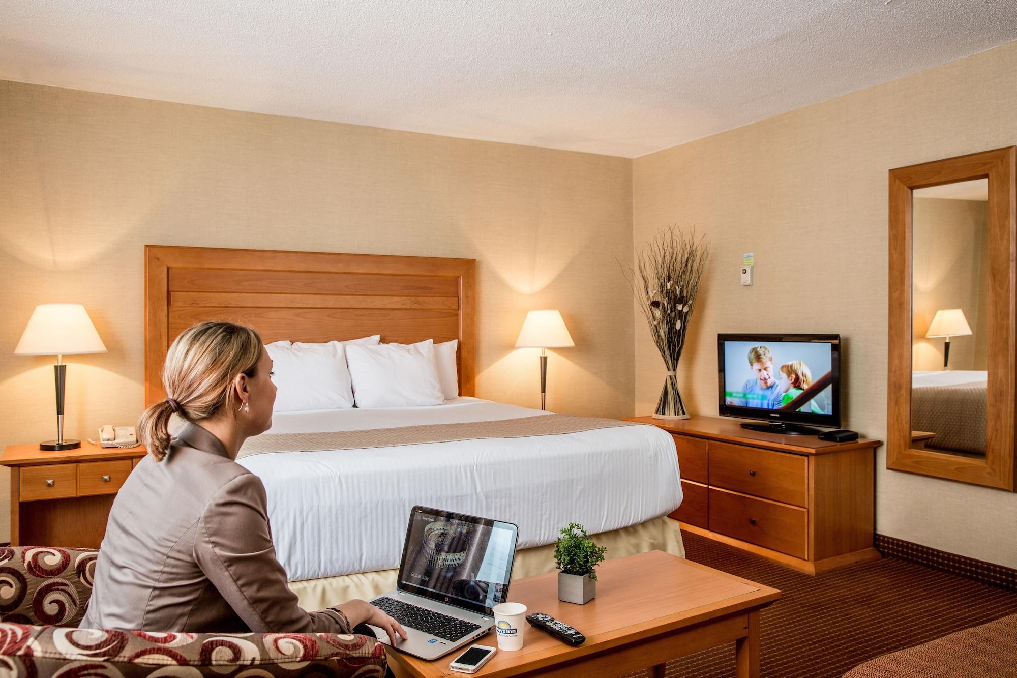 Days By Wyndham Downtown 3*